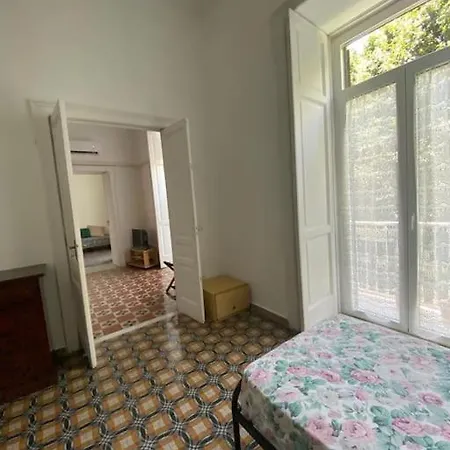 Casa Morghen 92 Vomero San Martino Naples